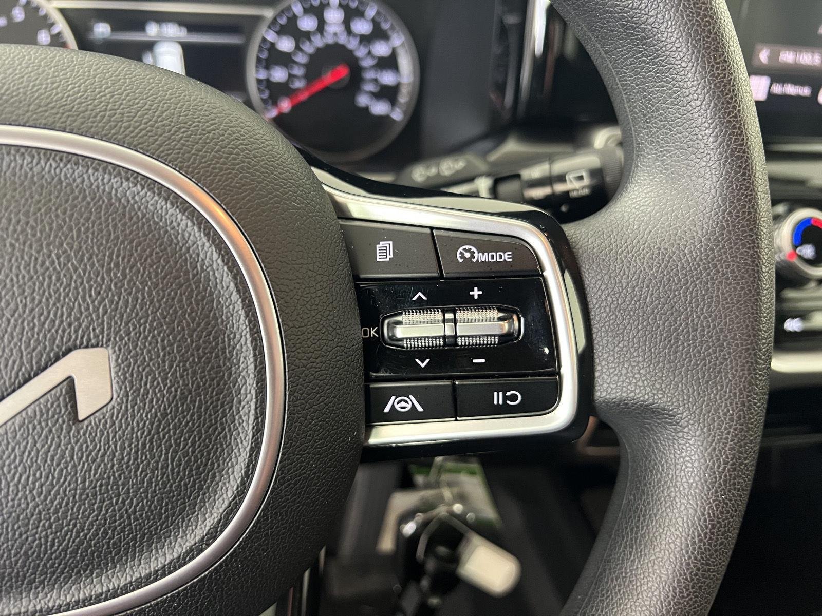 Used 2023 Glacial White Pearl Kia LX image 12
