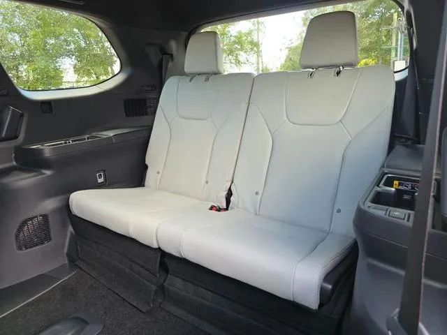New 2026 Wind Chill Pearl Lexus PREMIUM AWD image 24