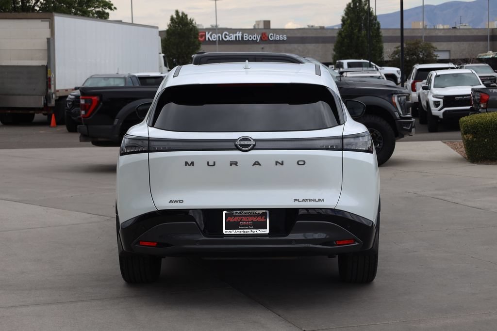 Used 2025 Everest White Pearl Tricoat Nissan Platinum image 5