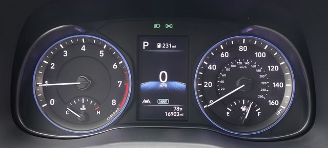Used 2023 White Hyundai SEL image 19