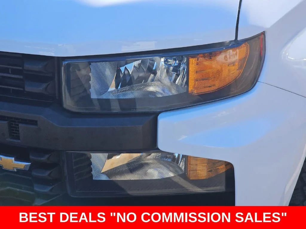 Used 2020 White Chevrolet WT image 32