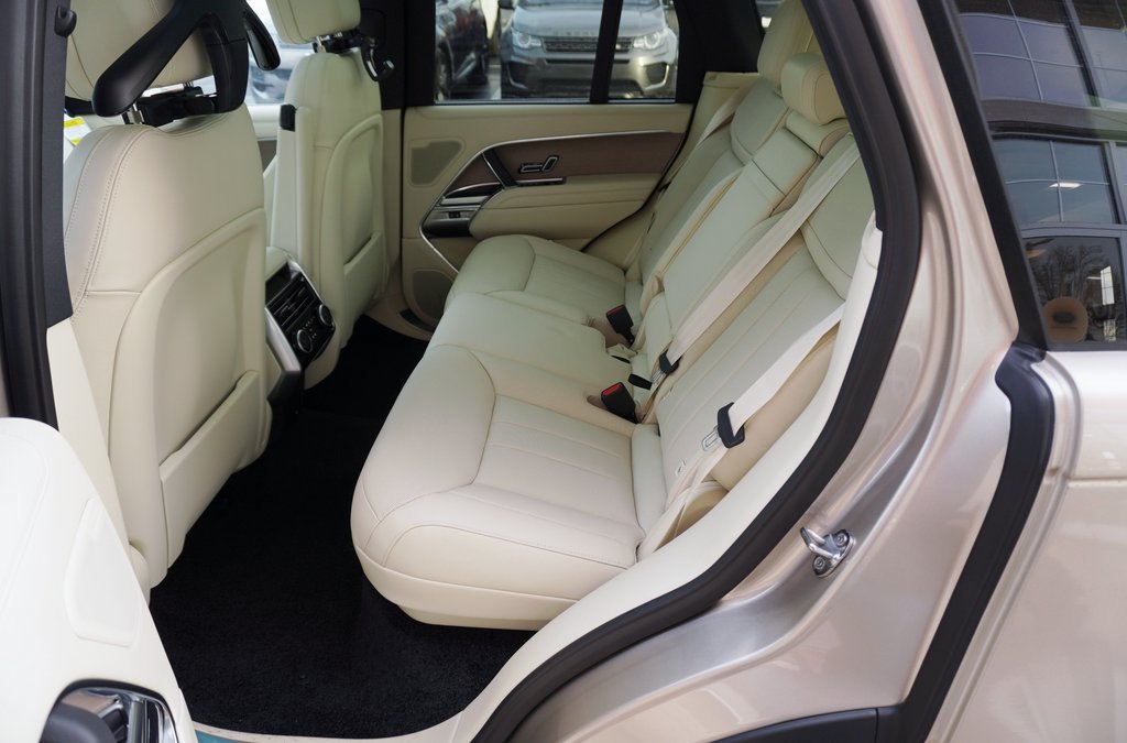 2026 Land Rover Range Rover SE - Photo 32