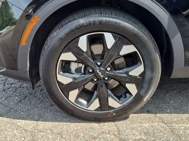 Certified Used 2023 Black Kia X-Line image 10