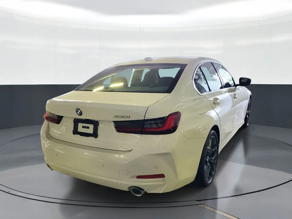 Used 2026 White BMW 330i image 3