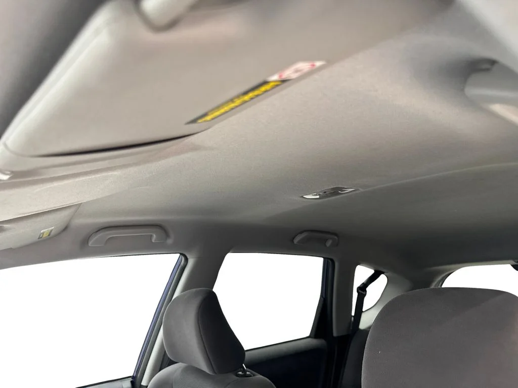 Used 2011  Honda Base image 67