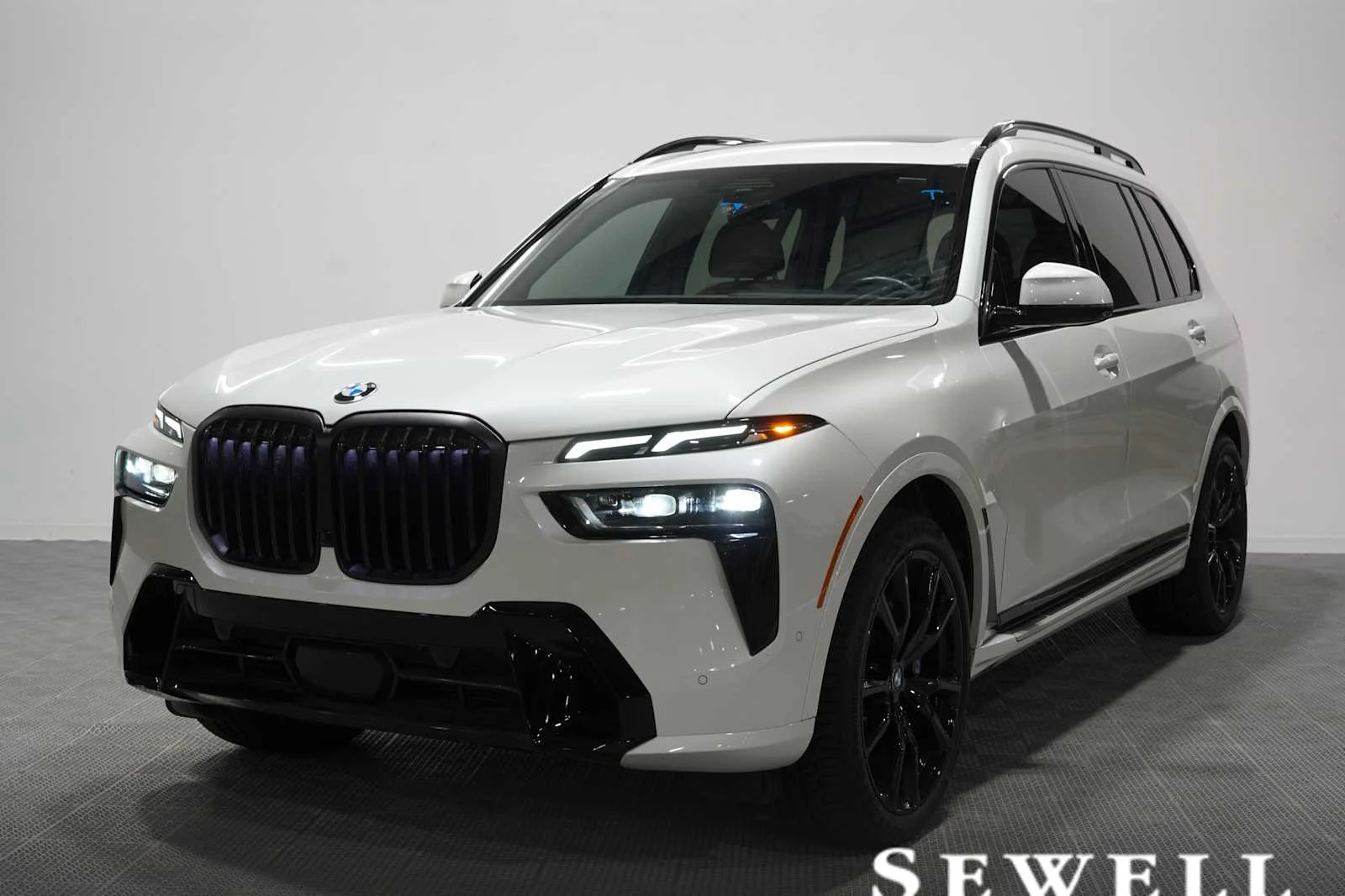 2024 BMW X7 xDrive40i's photo