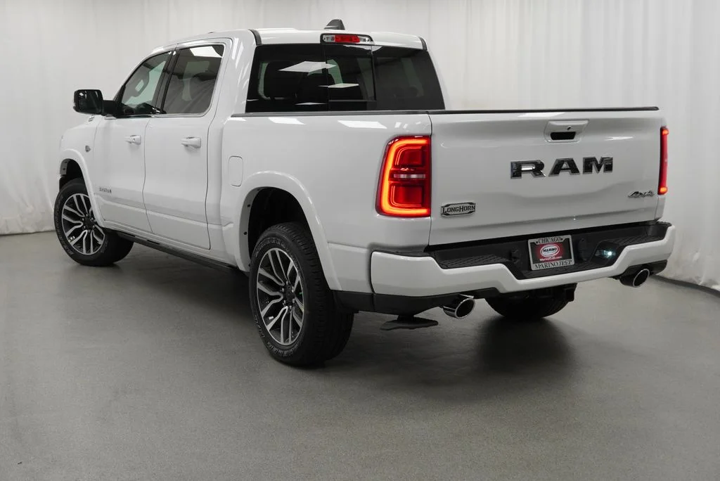 New 2027 Bright White Clear-Coat Exterior Paint RAM Limited image 13