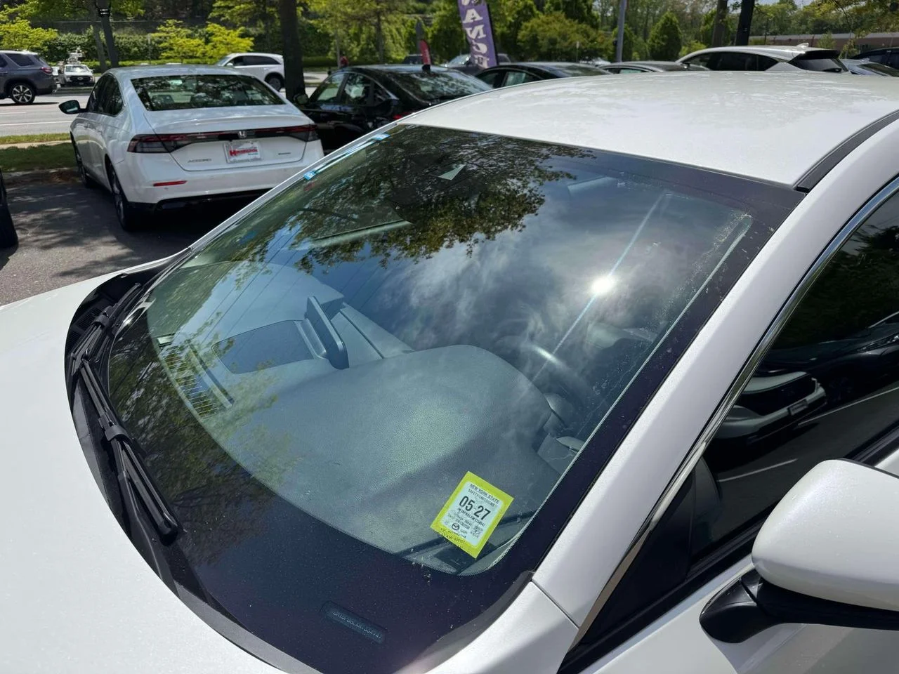 Used 2021 Snowflake White Pearl Mica Mazda Select image 14