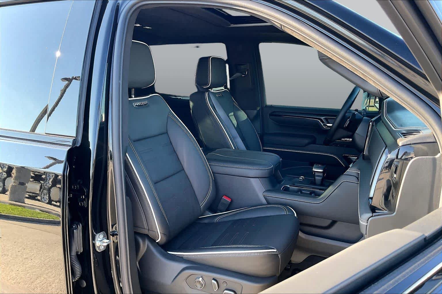 Used 2026 Onyx Black GMC AT4X image 9