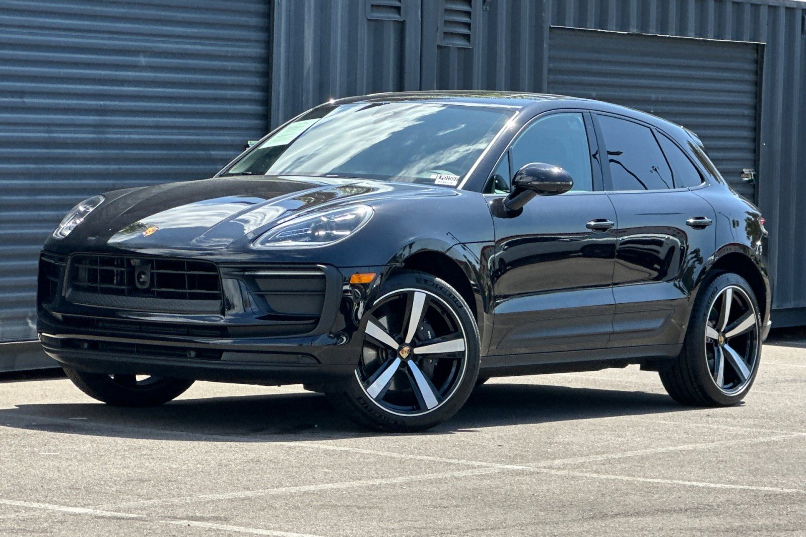 2026 Porsche Macan Base