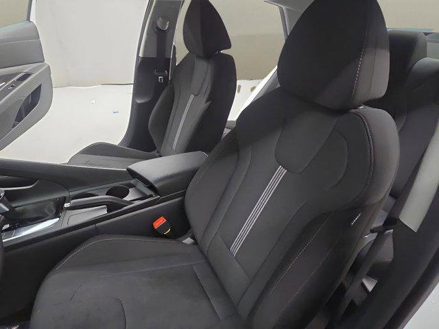 New 2026 White Hyundai SE image 13