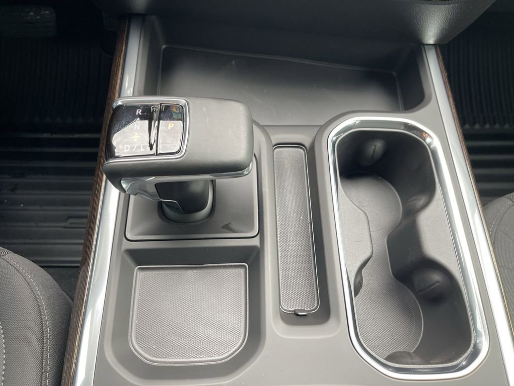 New 2026 Sterling Metallic GMC Elevation image 16