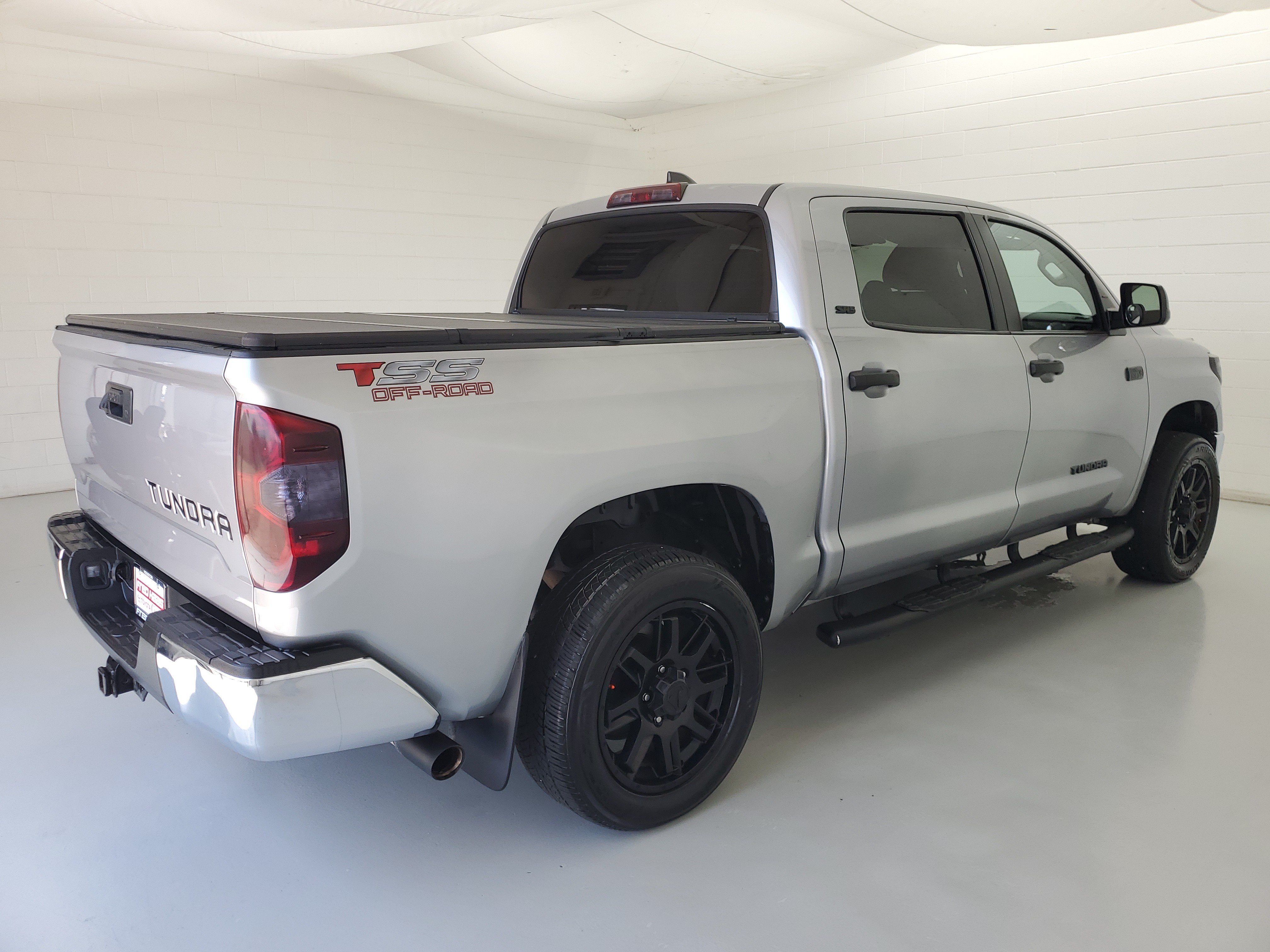 Used 2021 Silver Sky Metallic Toyota SR5 image 5