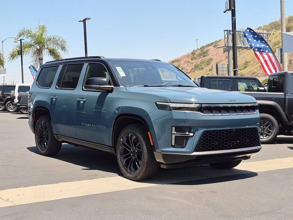 New 2026 Steel Blue Jeep Summit Reserve image 3