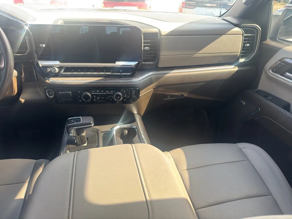 Used 2023 Summit White Chevrolet LTZ image 21
