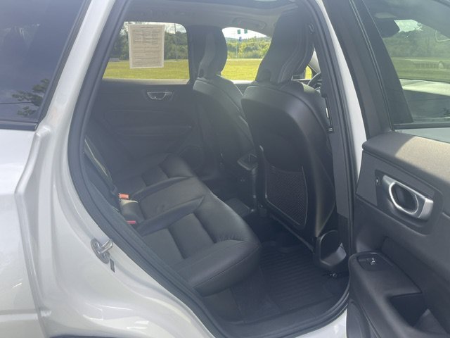 Used 2024 White Volvo Plus Dark Theme image 12