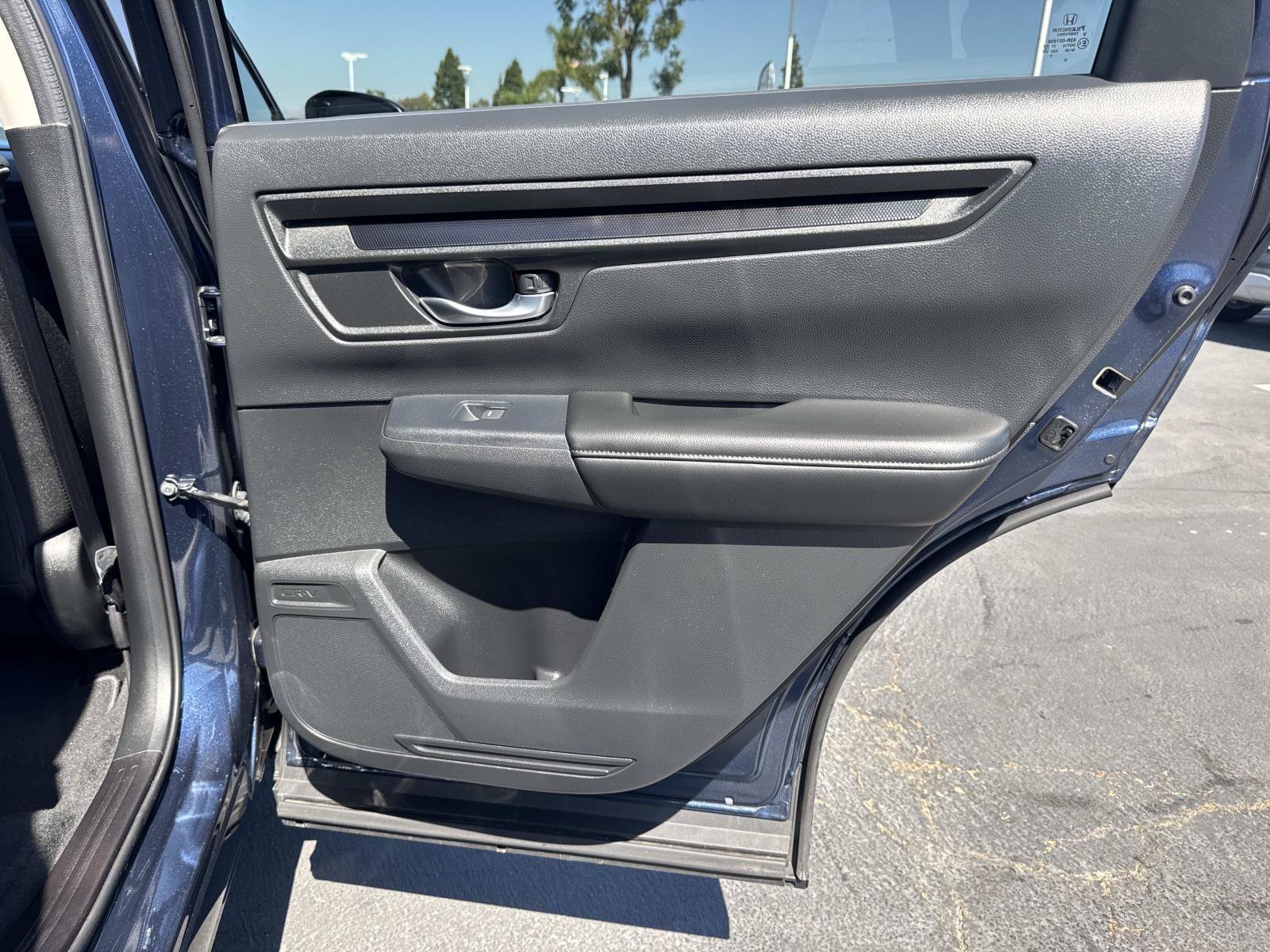 2025 Honda CR-V EX - Photo 31
