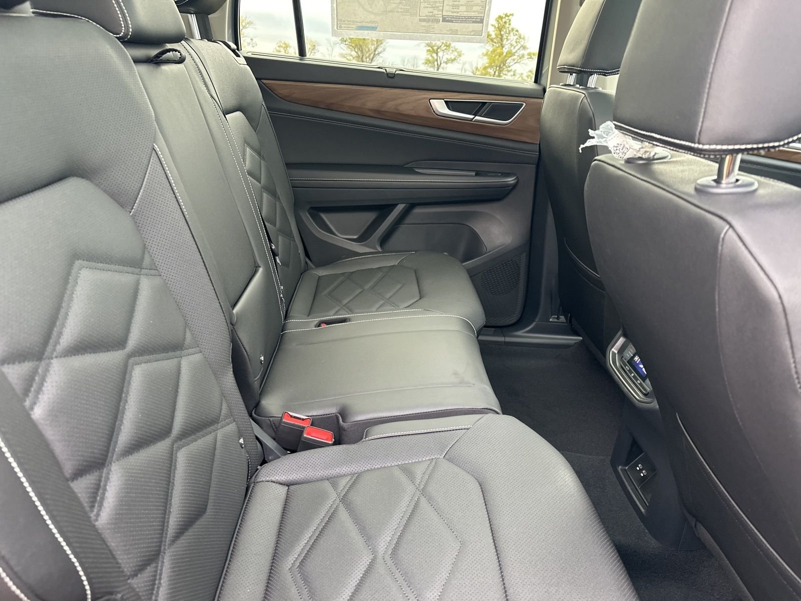 2026 Volkswagen Atlas SE w/Tech - Photo 38