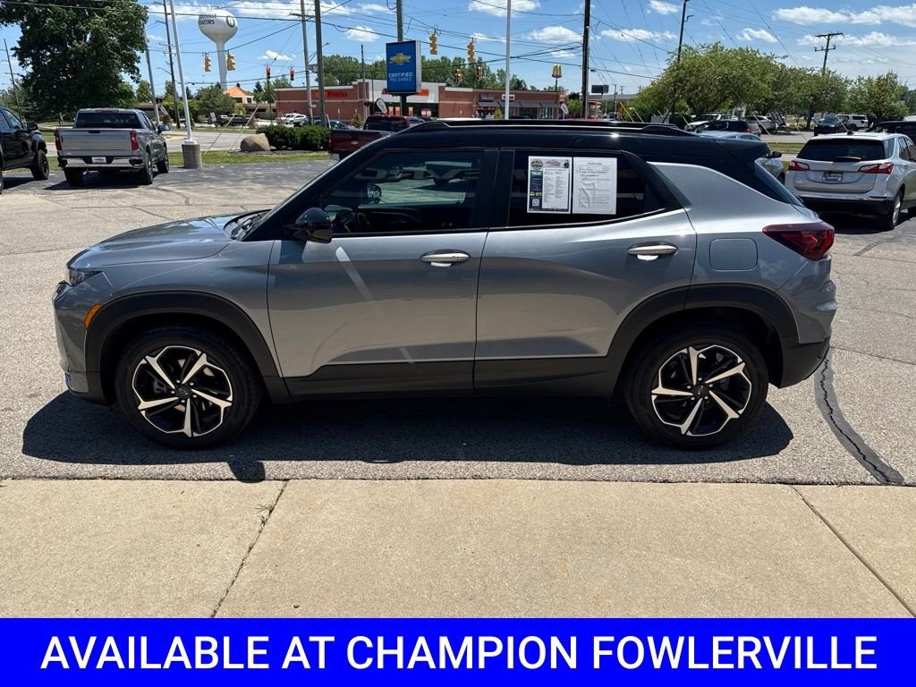 Used 2023 Gray Chevrolet RS image 7