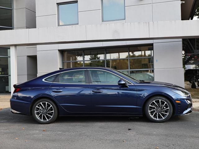 Used 2020 Stormy Blue Hyundai Limited image 4