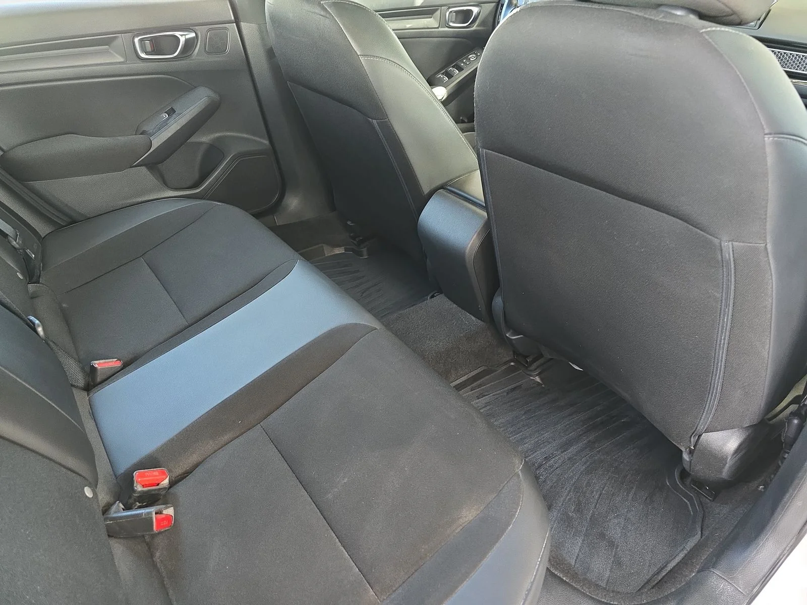 2024 Honda Civic Hatchback Sport - Photo 11