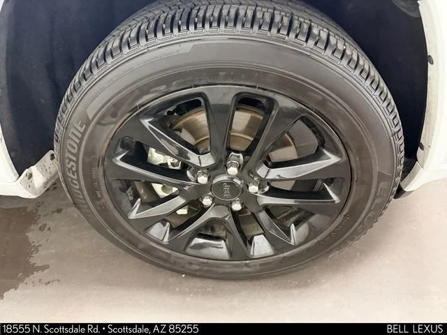 Used 2022 White Jeep Laredo X image 10