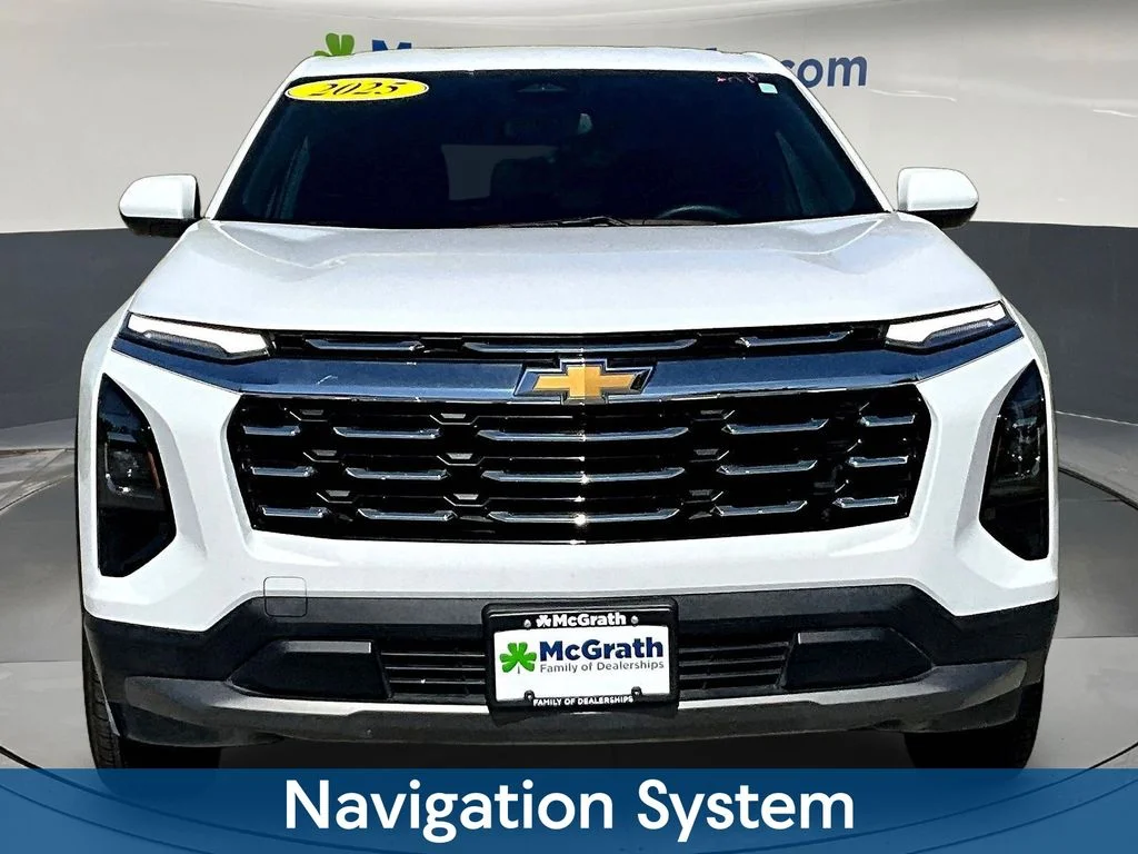 2025 Chevrolet Equinox LT - Photo 2