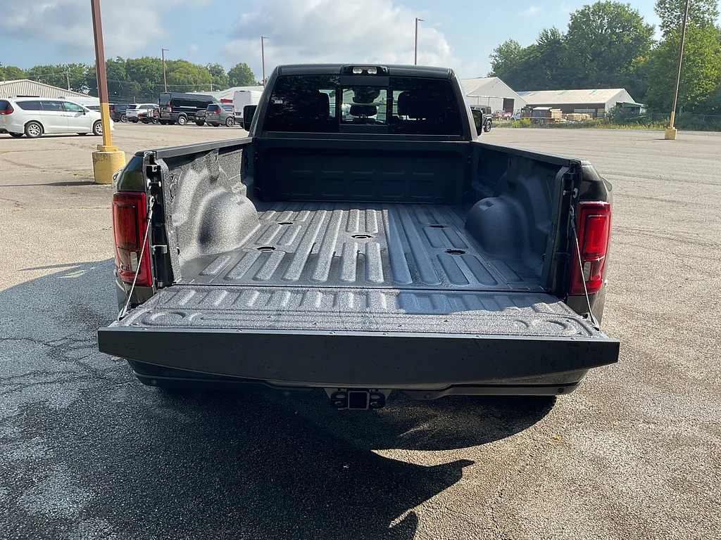 New 2027 Granite Crystal Metallic Clearcoat RAM Laramie image 13