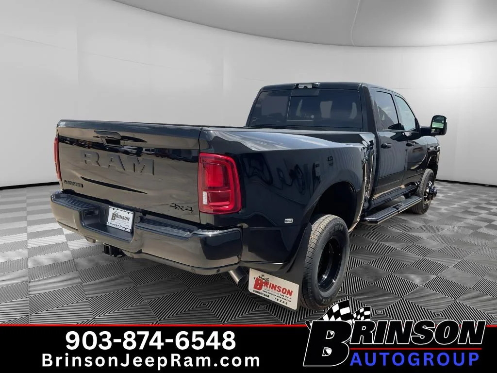 New 2026 Diamond Black Crystal Pearl-Coat Exterior Paint RAM Laramie image 5