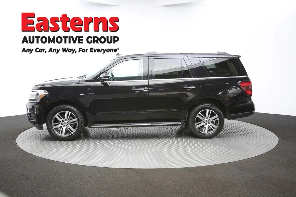 Used 2023 Black Ford Limited image 60