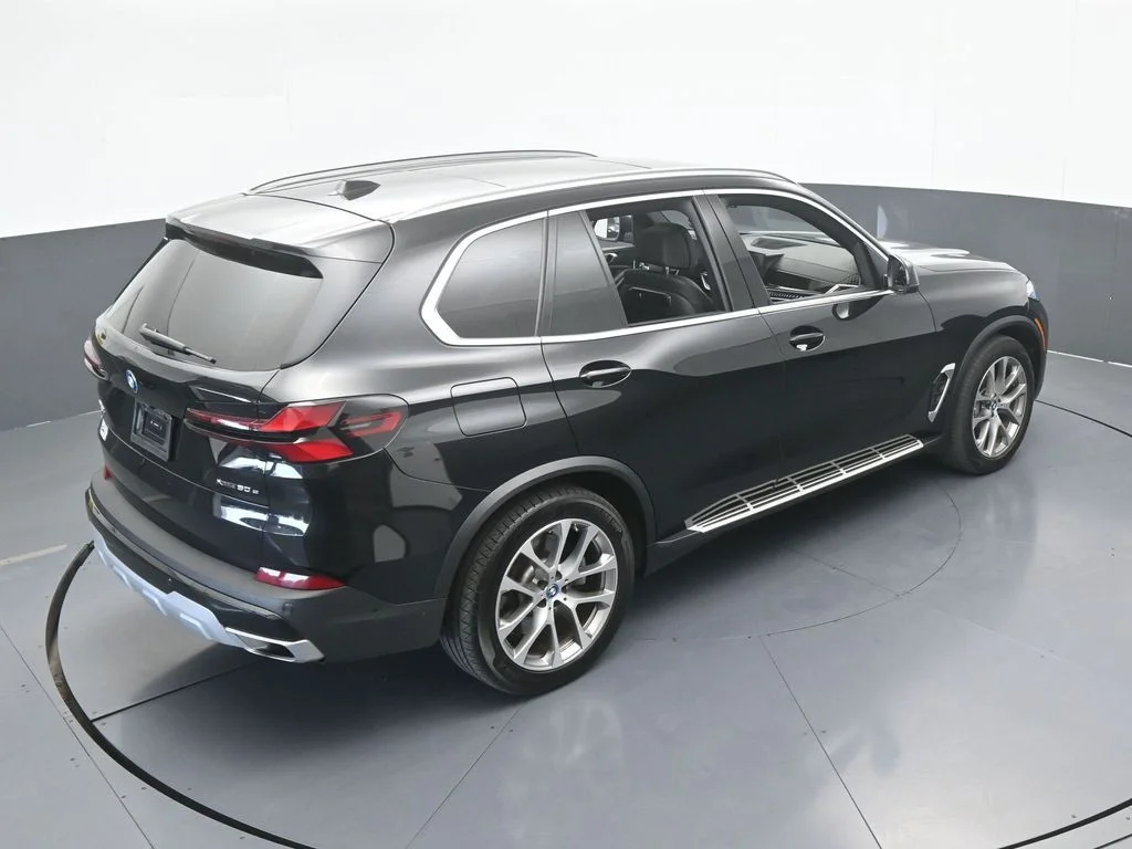 Used 2025 Black Sapphire Metallic BMW xDrive50e image 57