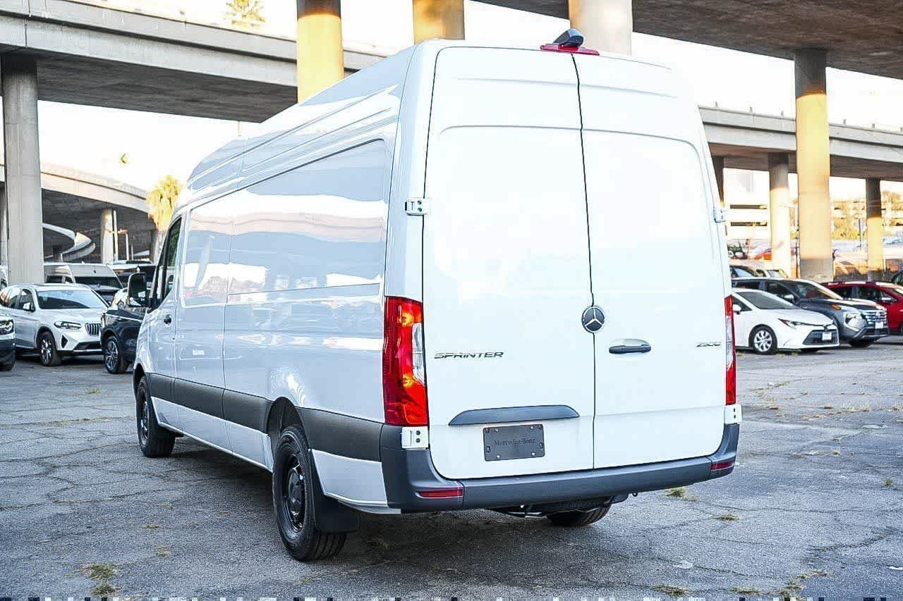 New 2026 Arctic White Mercedes-Benz Cargo 170WB High Roof RWD 2.0L I4 Diesel Turbo SO image 8