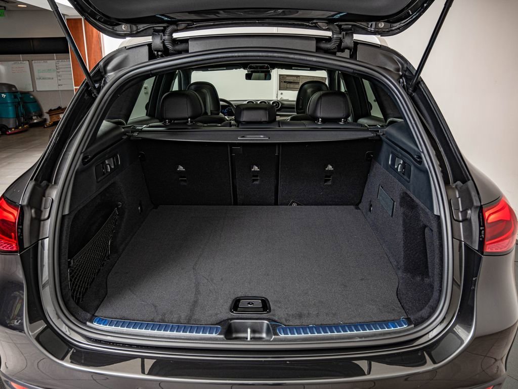 New 2026 Graphite Gray Metallic Mercedes-Benz GLC 300 image 35