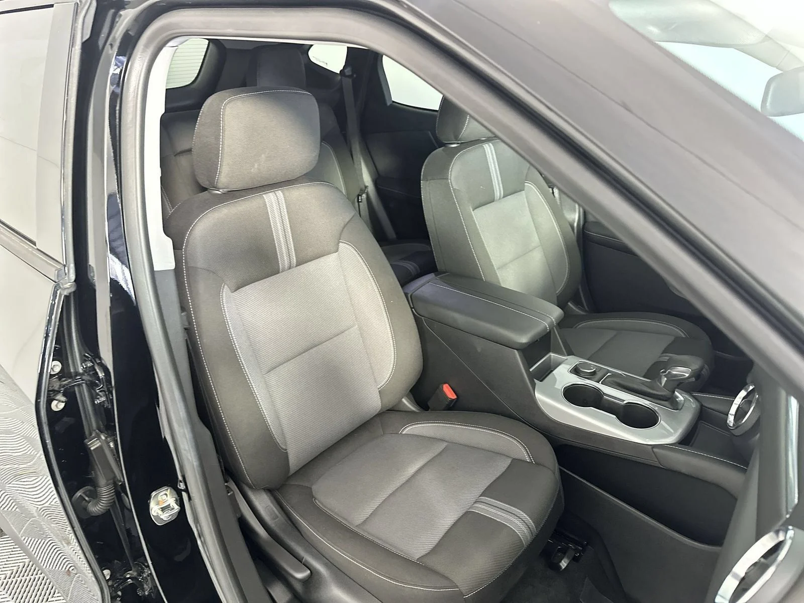 Used 2026 Black Chevrolet LT image 27