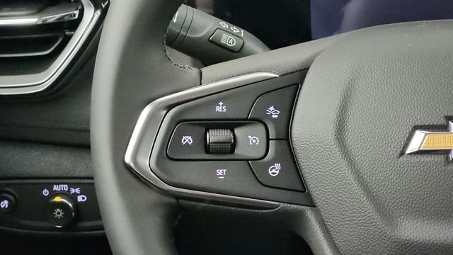 New 2026 White Chevrolet LT image 24