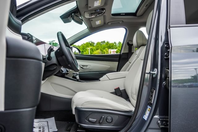 Certified Used 2025 Gray Hyundai SEL Convenience image 33
