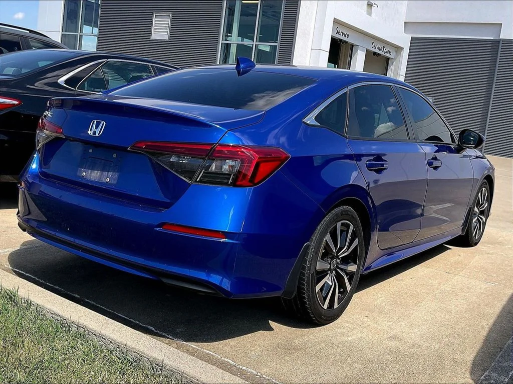 Used 2022 Blue Honda EX image 2