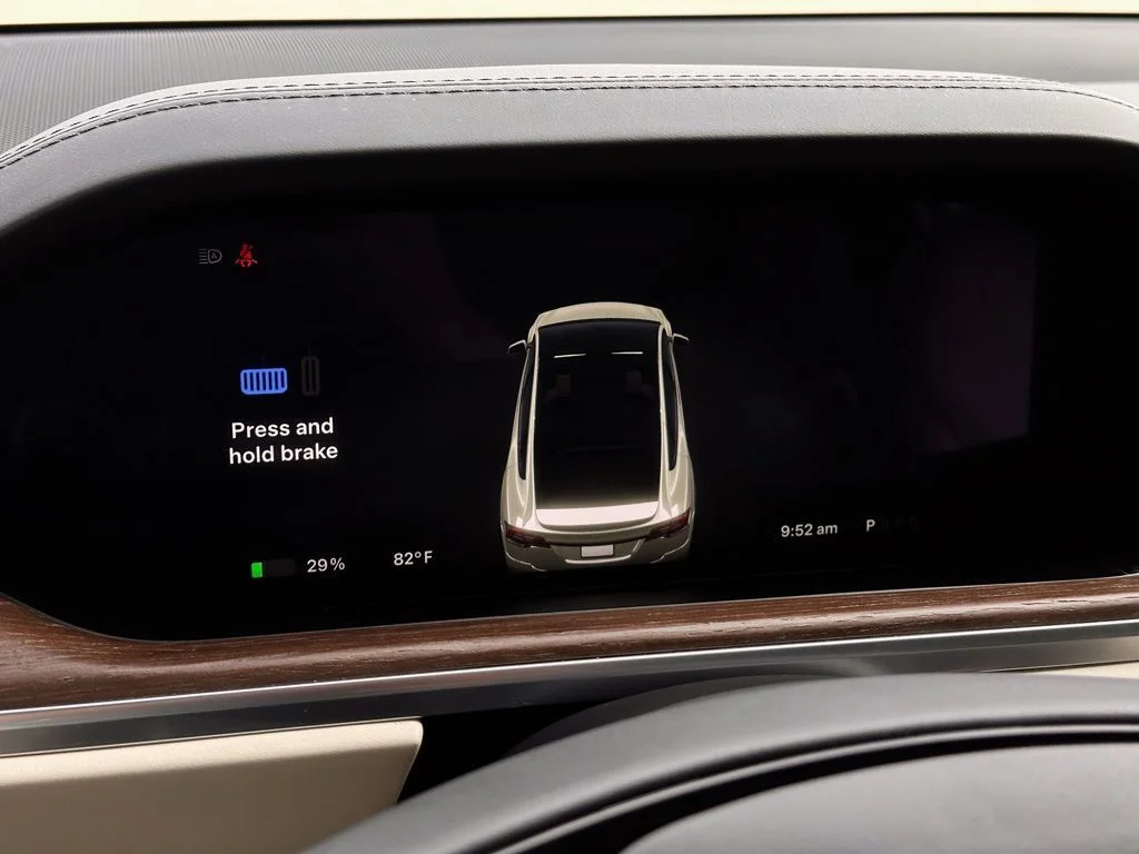 Used 2023 White Tesla Base image 16