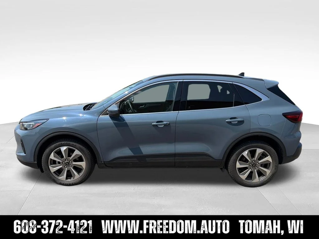 Used 2025 Black Ford Platinum image 2