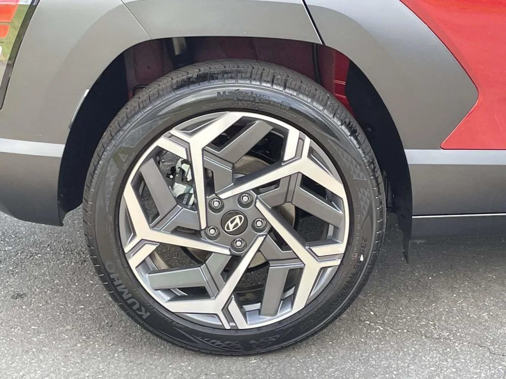 Used 2026 Red Hyundai SEL Premium image 7
