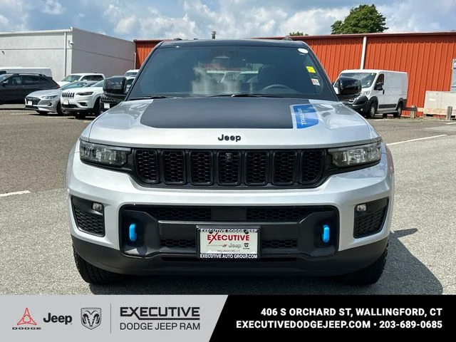 Used 2023 Silver Jeep Trailhawk 4xe image 6