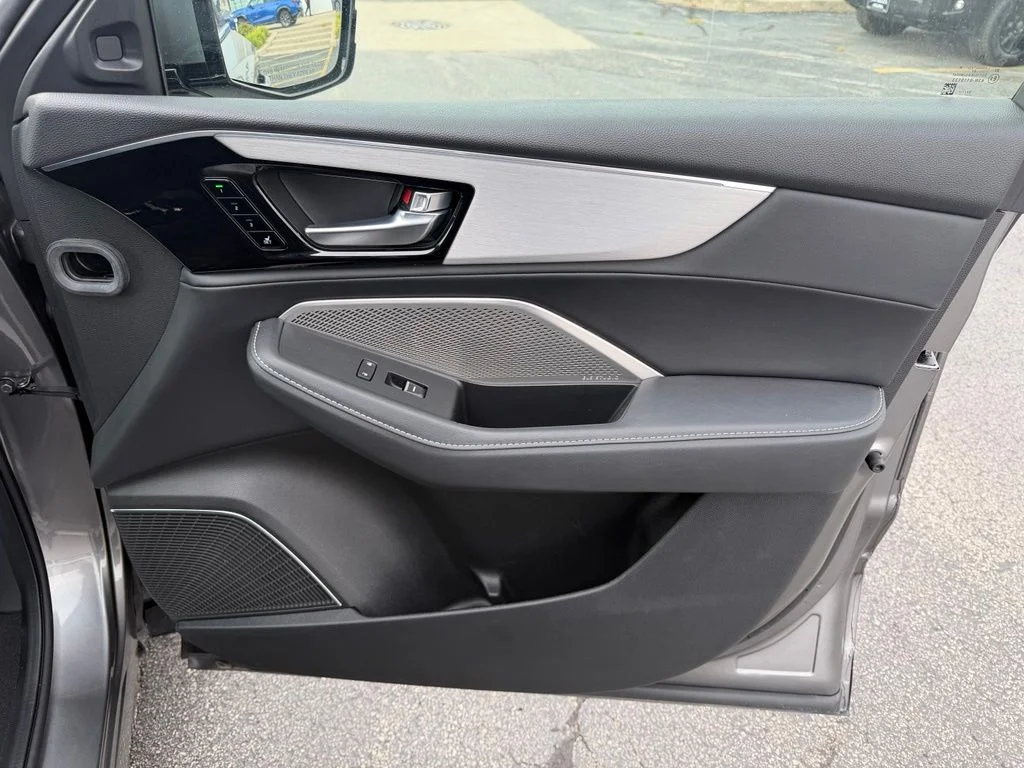 Used 2024 Gray Acura Technology SH-AWD image 18