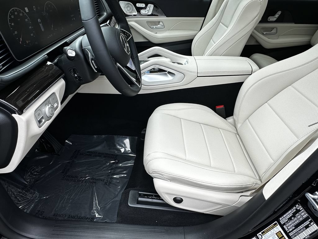 New 2026 Black Mercedes-Benz GLS 450 image 47