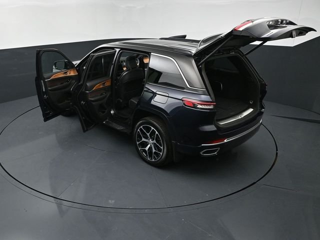 Used 2024 Black Jeep Summit Reserve image 28