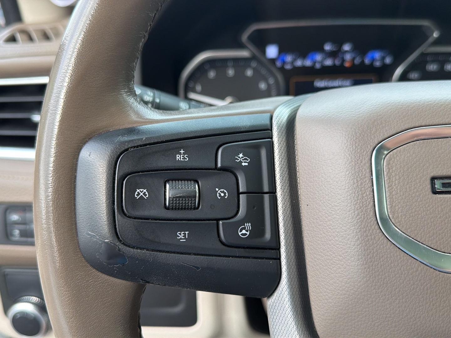 Used 2021 Summit White GMC Denali image 23