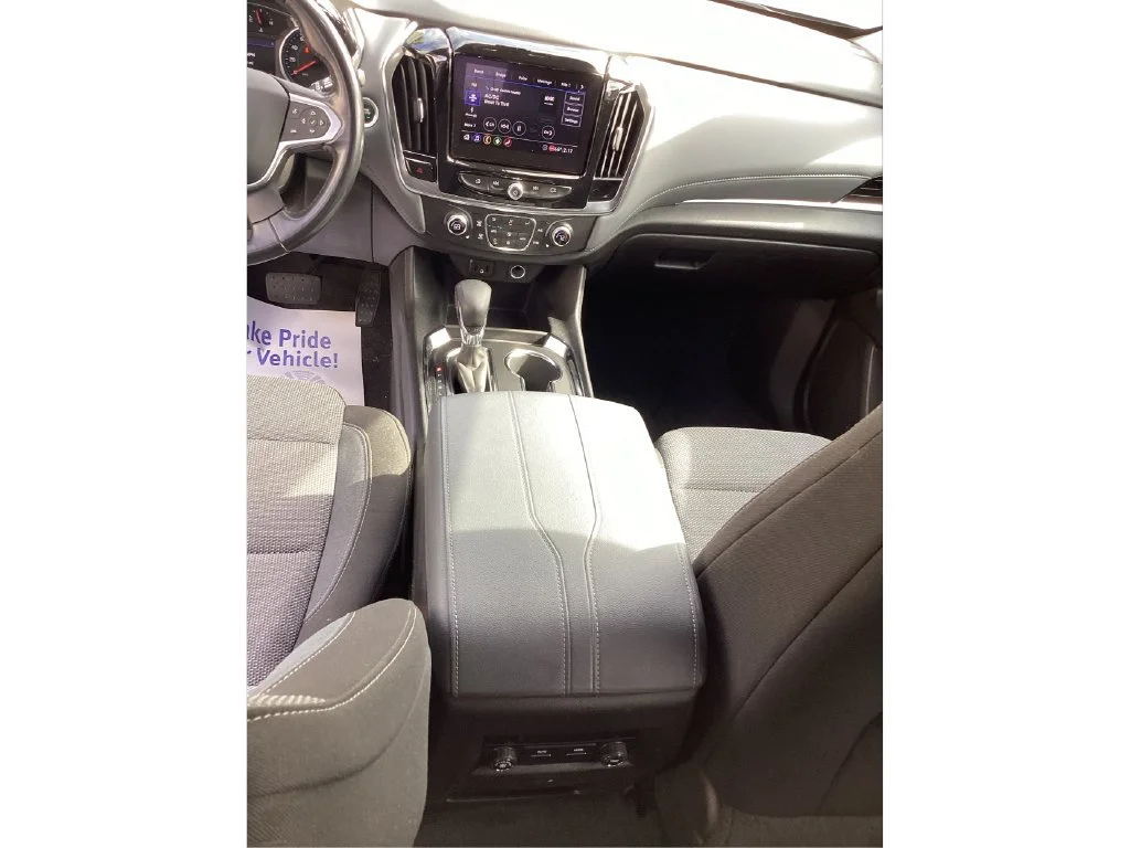 Used 2021 SILVER ICE METALLIC Chevrolet LT Cloth image 18