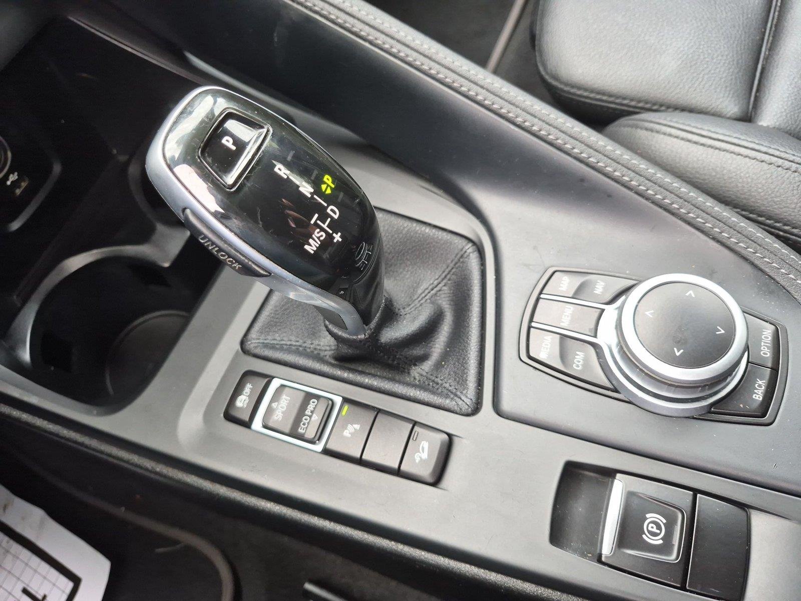 Used 2020 Jet Black BMW xDrive28i image 25