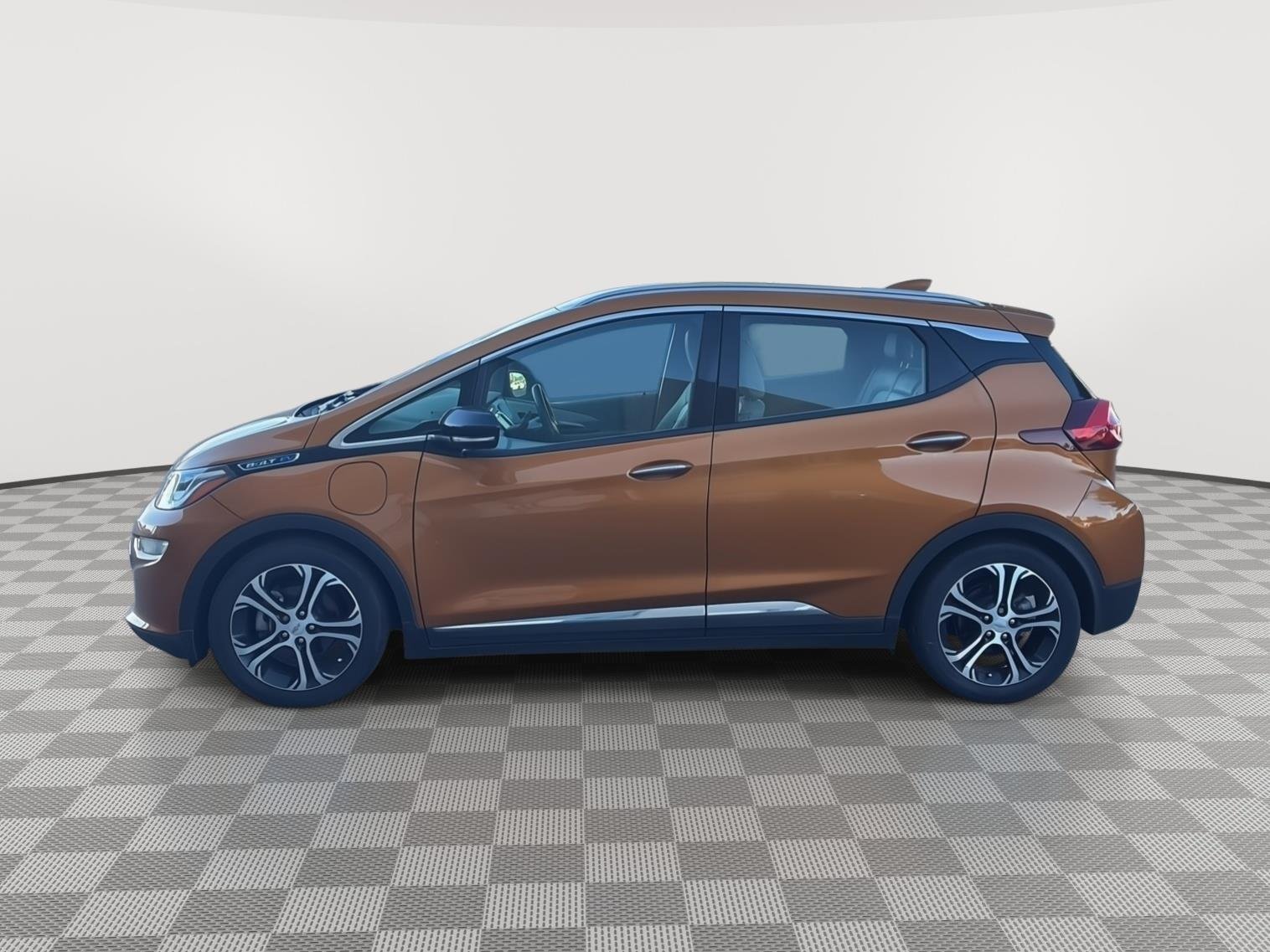 Used 2017 Orange Burst Metallic Chevrolet Premier image 8