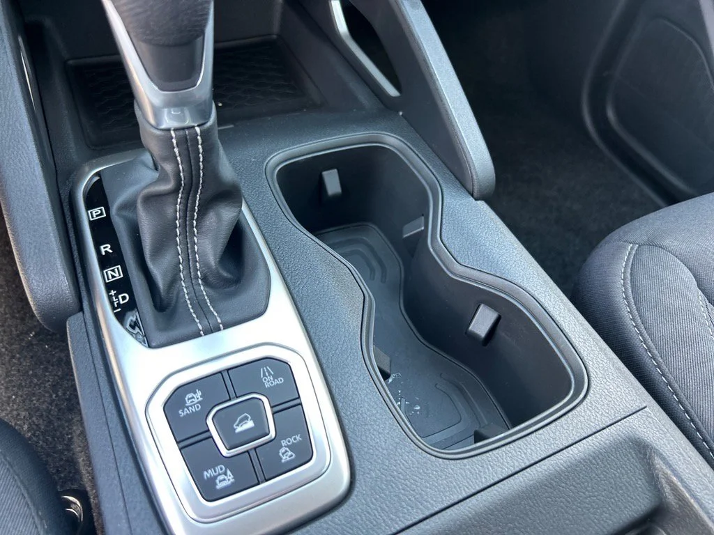 2026 Nissan Frontier SV - Photo 10