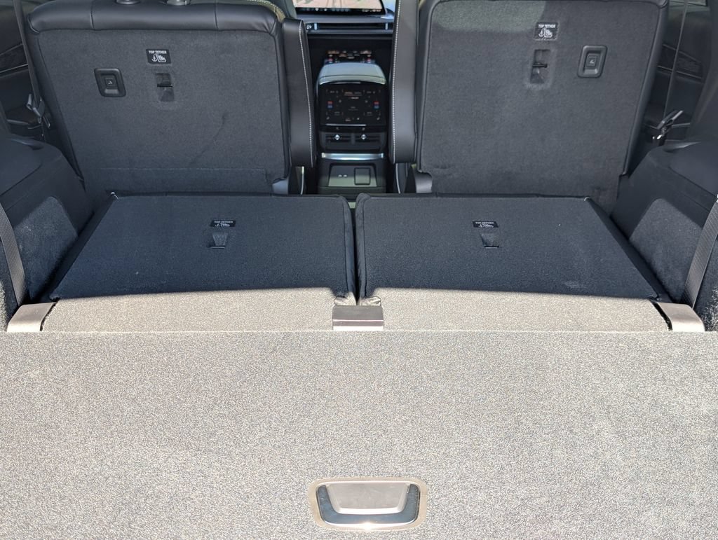 2027 Cadillac VISTIQ Platinum - Photo 20